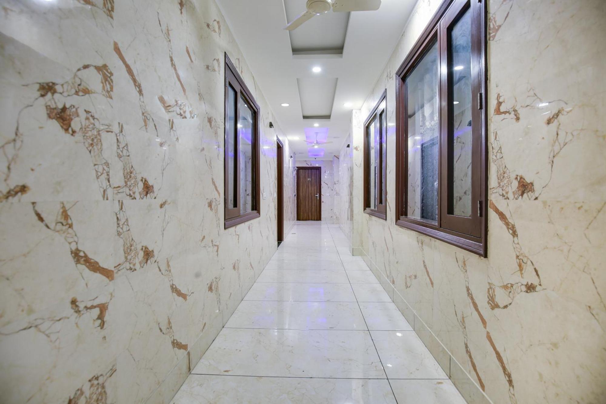 Hotel O Royal Mohali Esterno foto