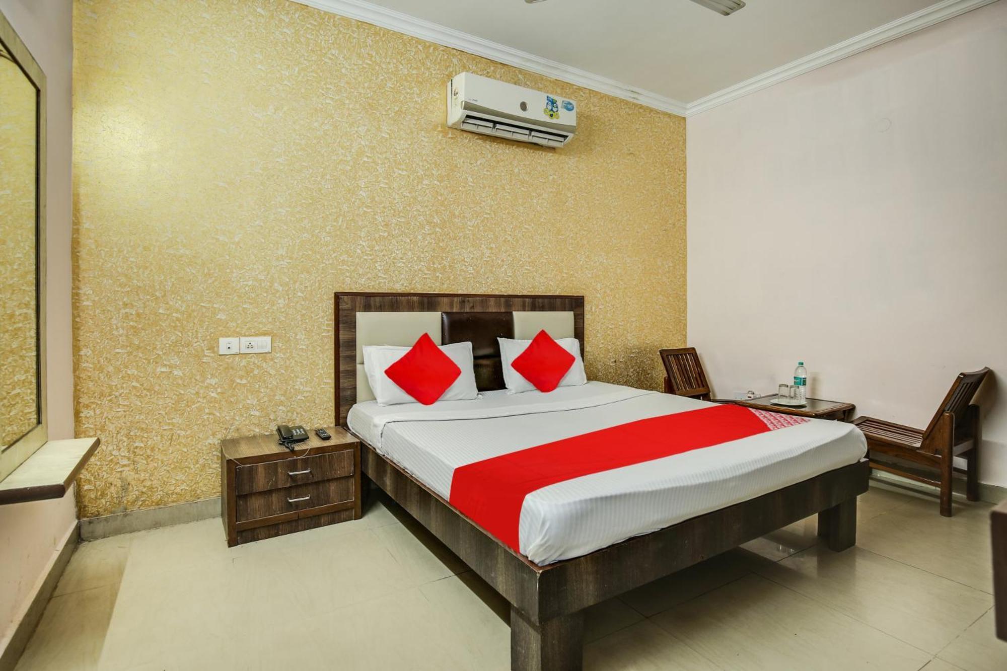 Hotel O Royal Mohali Esterno foto