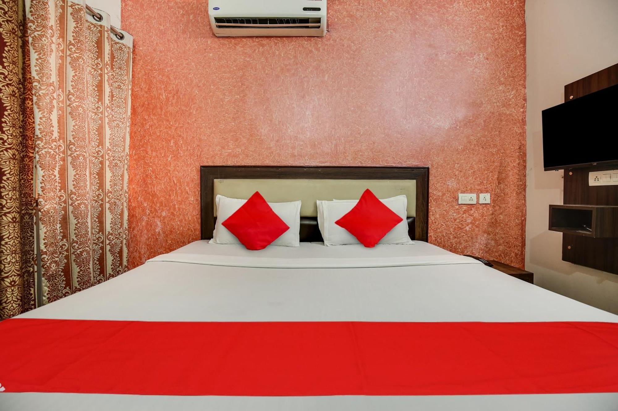 Hotel O Royal Mohali Esterno foto