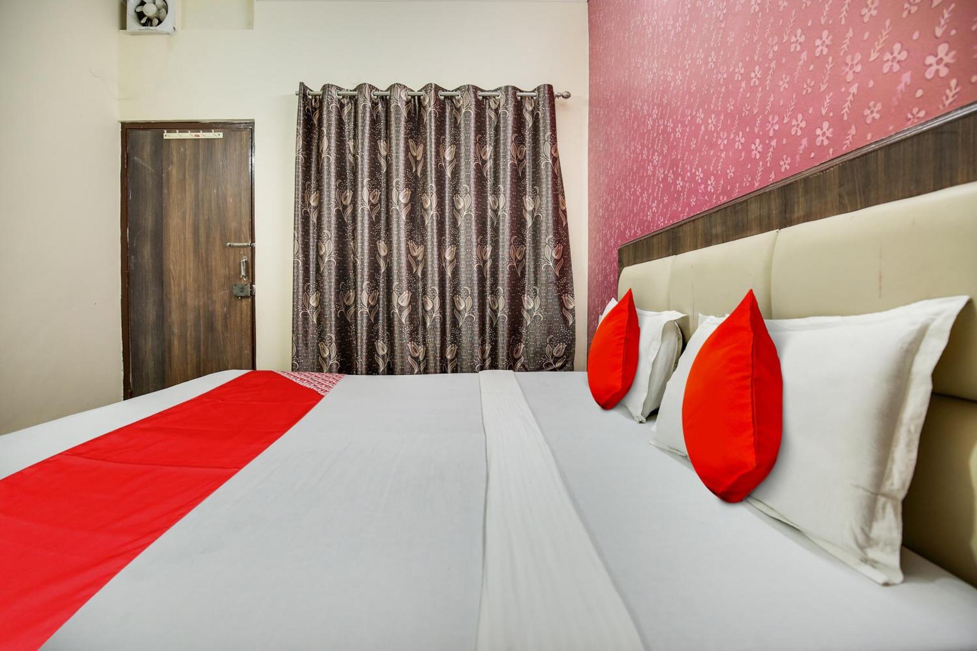 Hotel O Royal Mohali Esterno foto