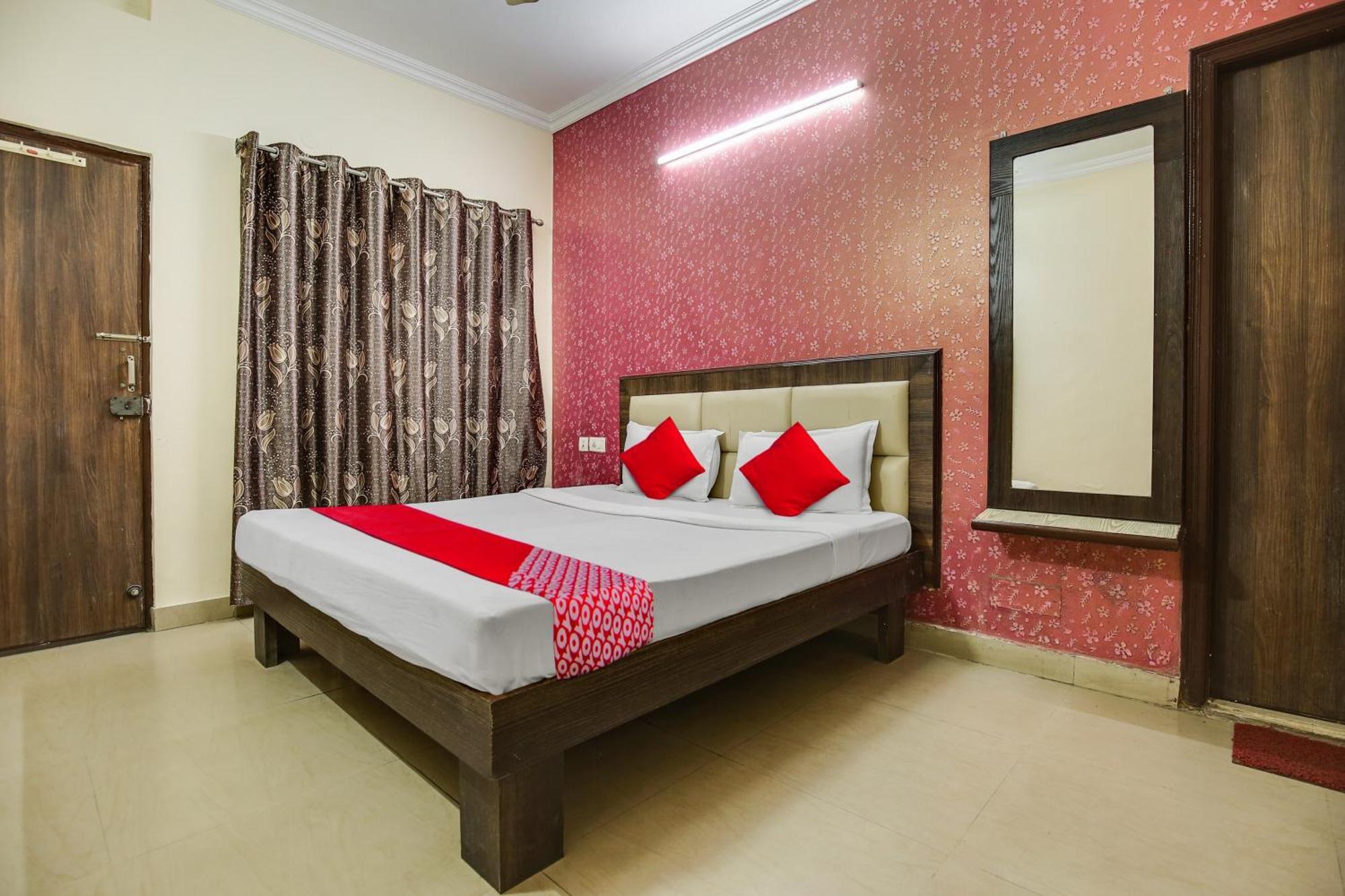 Hotel O Royal Mohali Esterno foto