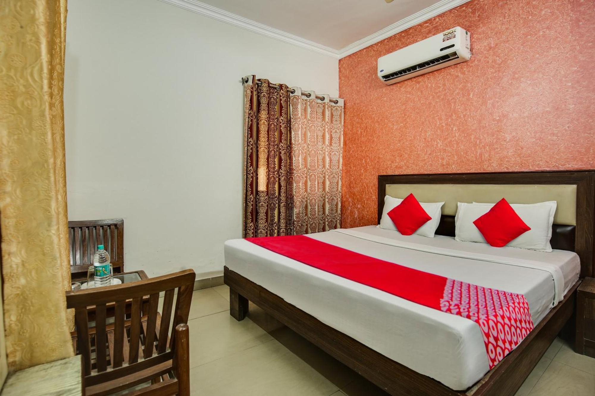 Hotel O Royal Mohali Esterno foto